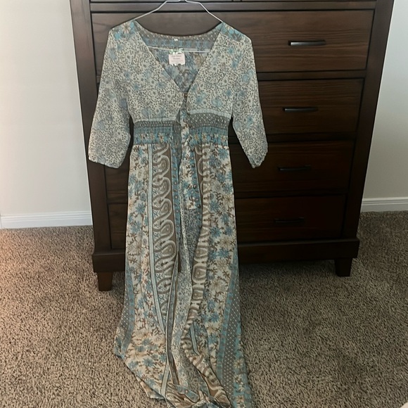 Beautiful Shaw style - Picture 1 of 3